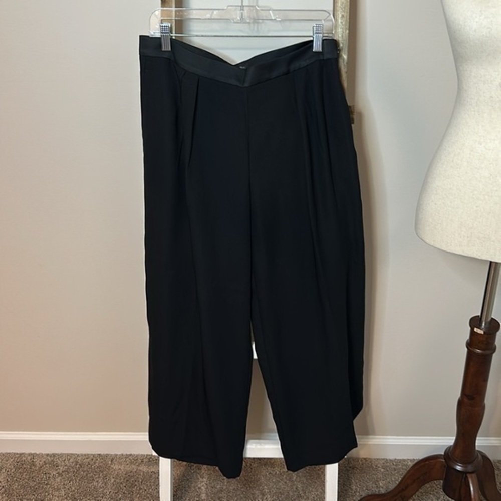 Banana Republic Elegant Wide Leg Black Trousers w/ Satiny Waistband Size 10 GUC